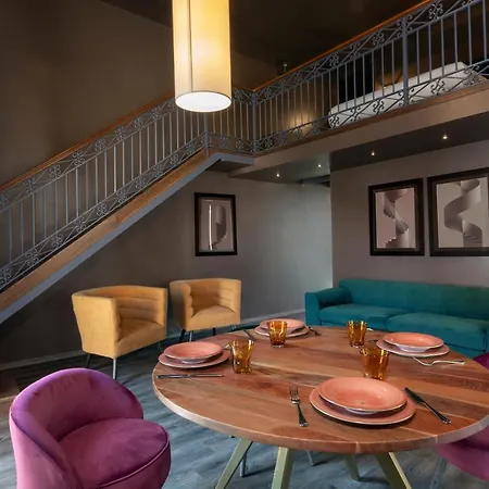Apartment Maison Josephine Design With Terrace